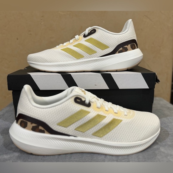 Women Adidas Running Run Falcon 3.0 (Size 9.5) - Picture 1 of 6